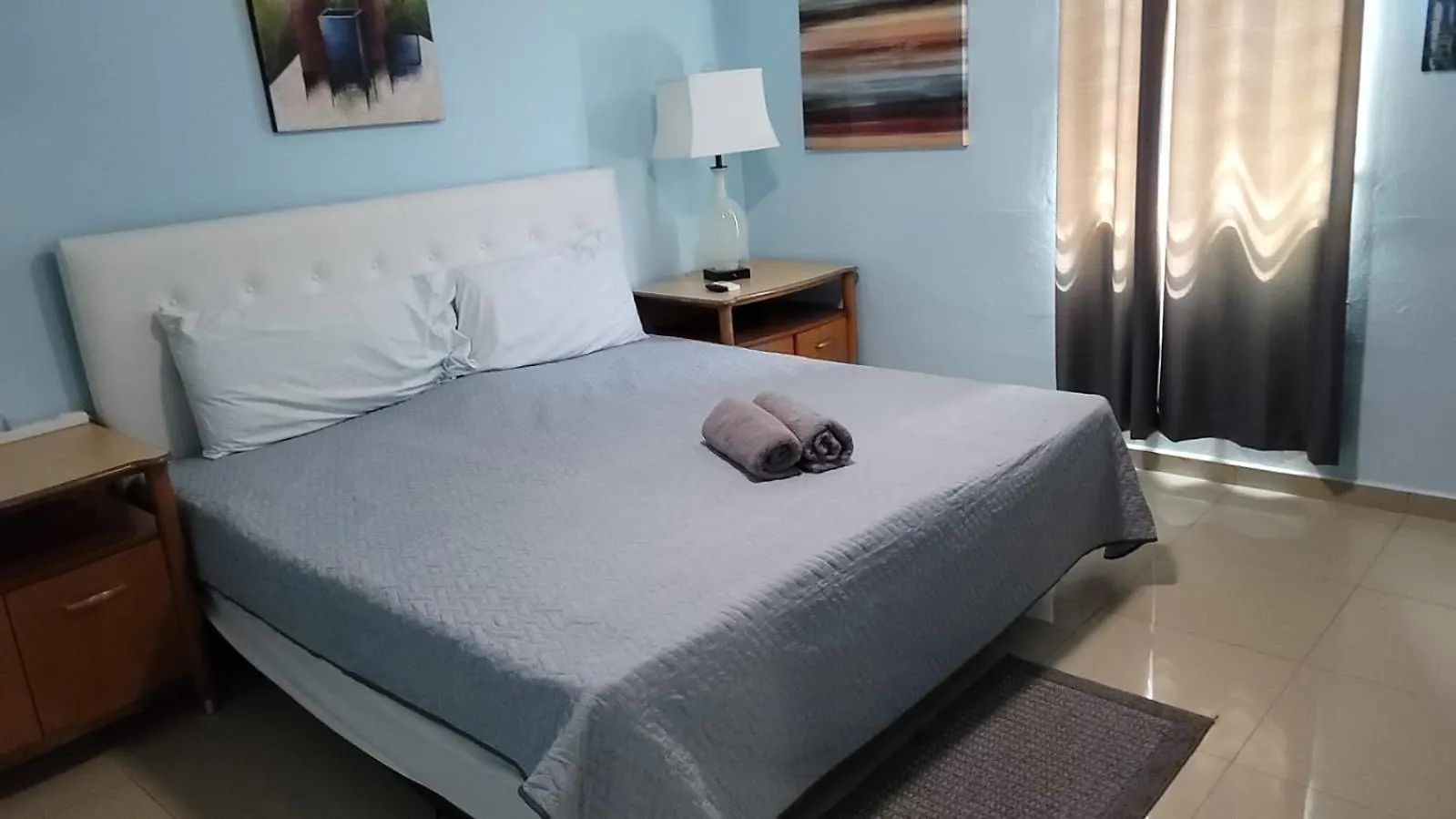 Chic Family-Friendly Home Sleeps Up To 12 People, Right Unit Catano
